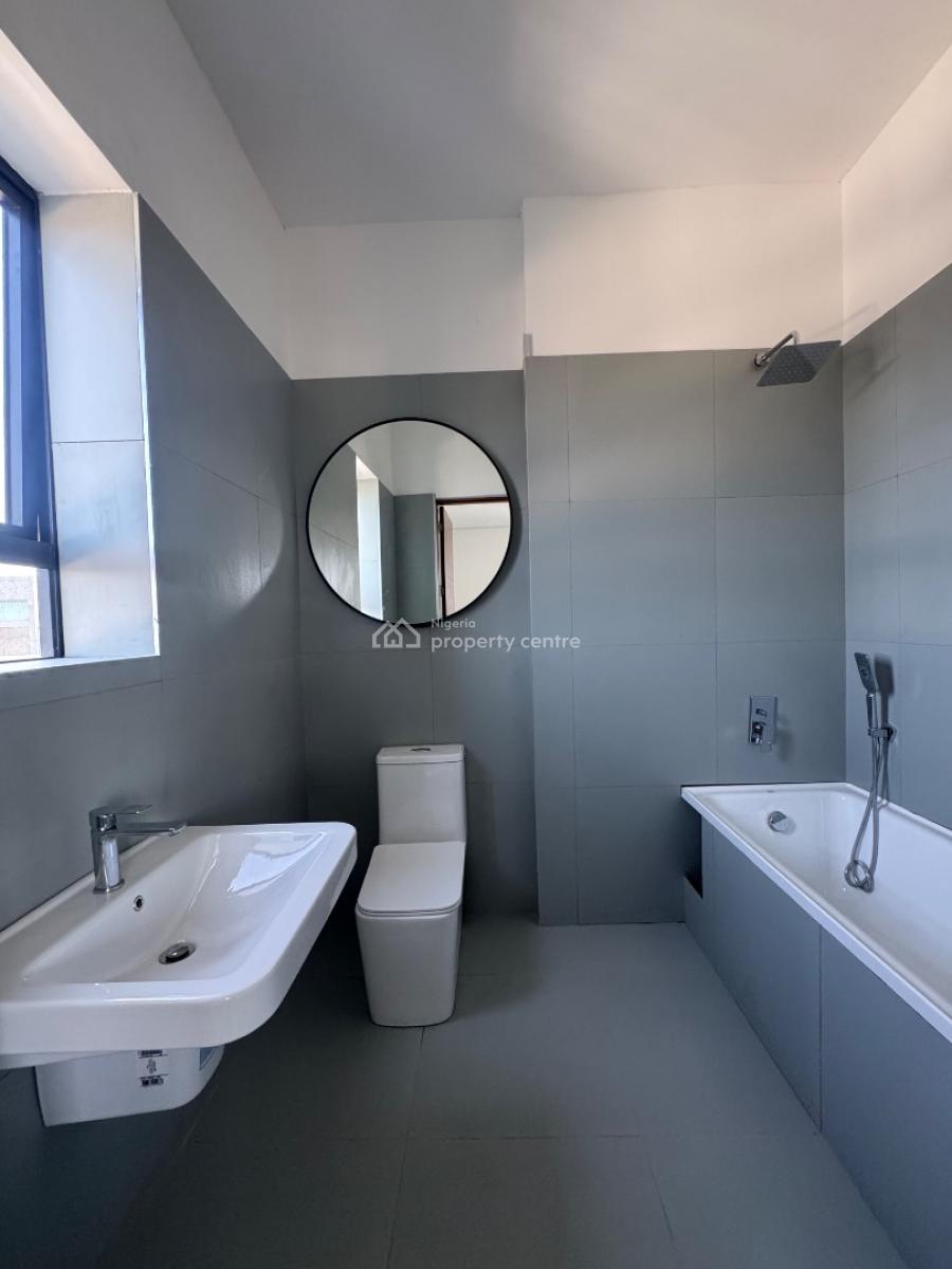 Inisde a 4 Bedroom Apartment in Ikoyi, Ikoyi, Lagos, Flat / Apartment for Sale