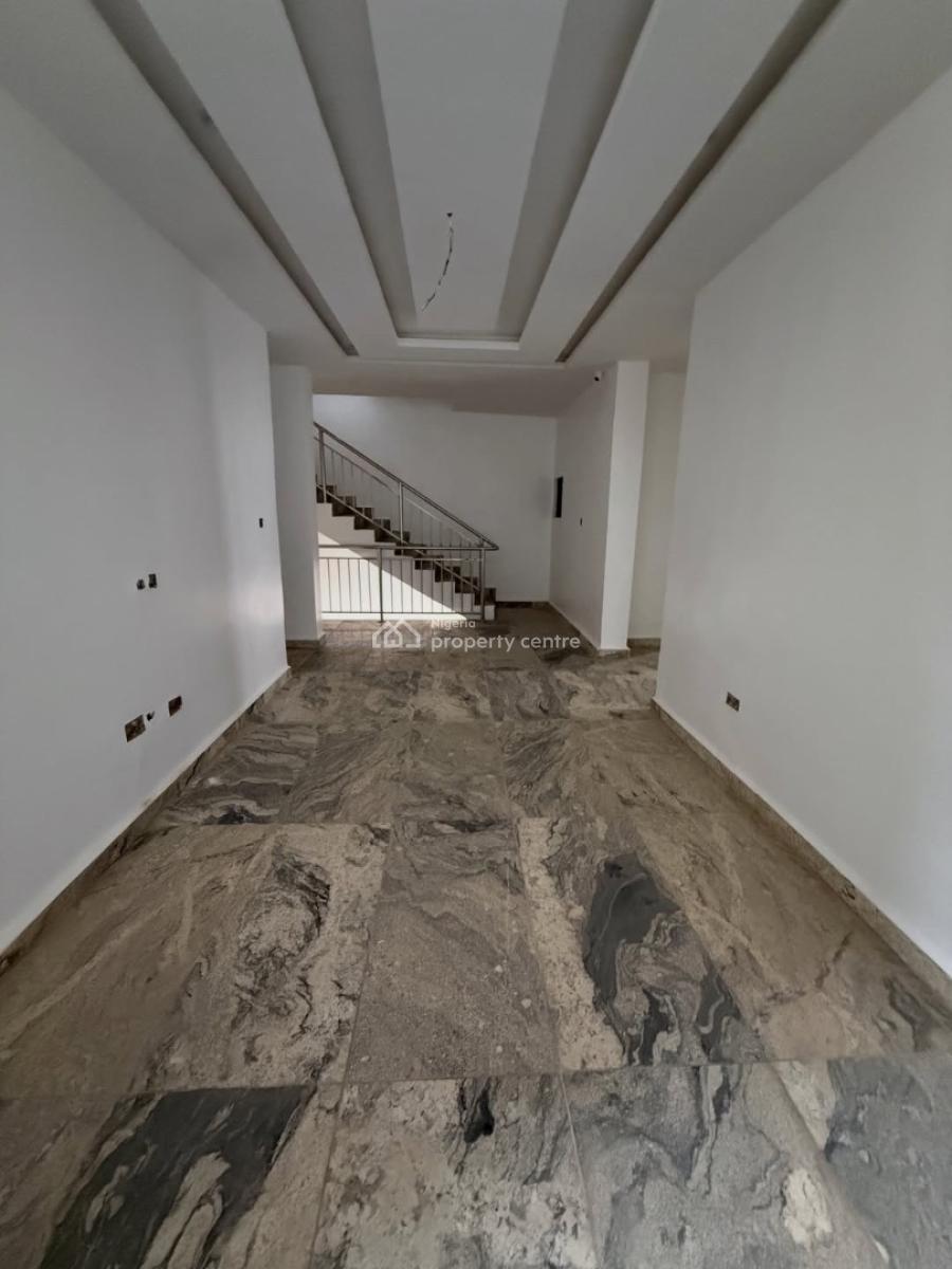 5 Bedroom Semi-detached Duplex  with Bq, Wuye, Abuja, Semi-detached Duplex for Sale