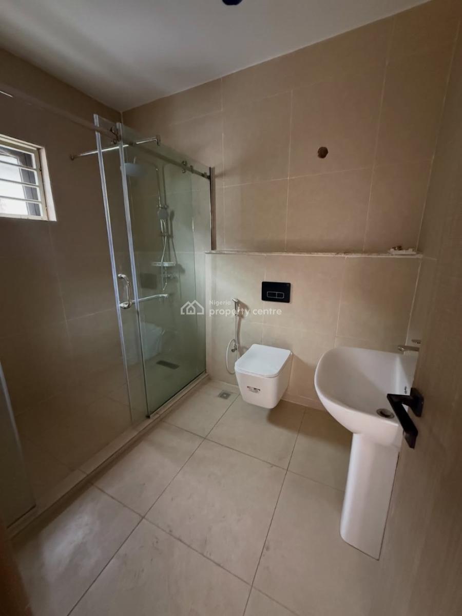 5 Bedroom Semi-detached Duplex  with Bq, Wuye, Abuja, Semi-detached Duplex for Sale