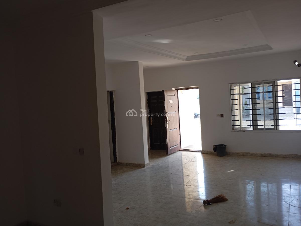a Spacious 3 Bedroom Semi Detached Bungalow, Along Jedo Mass Housing Estate, Sabon Lugbe, Lugbe District, Abuja, Semi-detached Bungalow for Rent