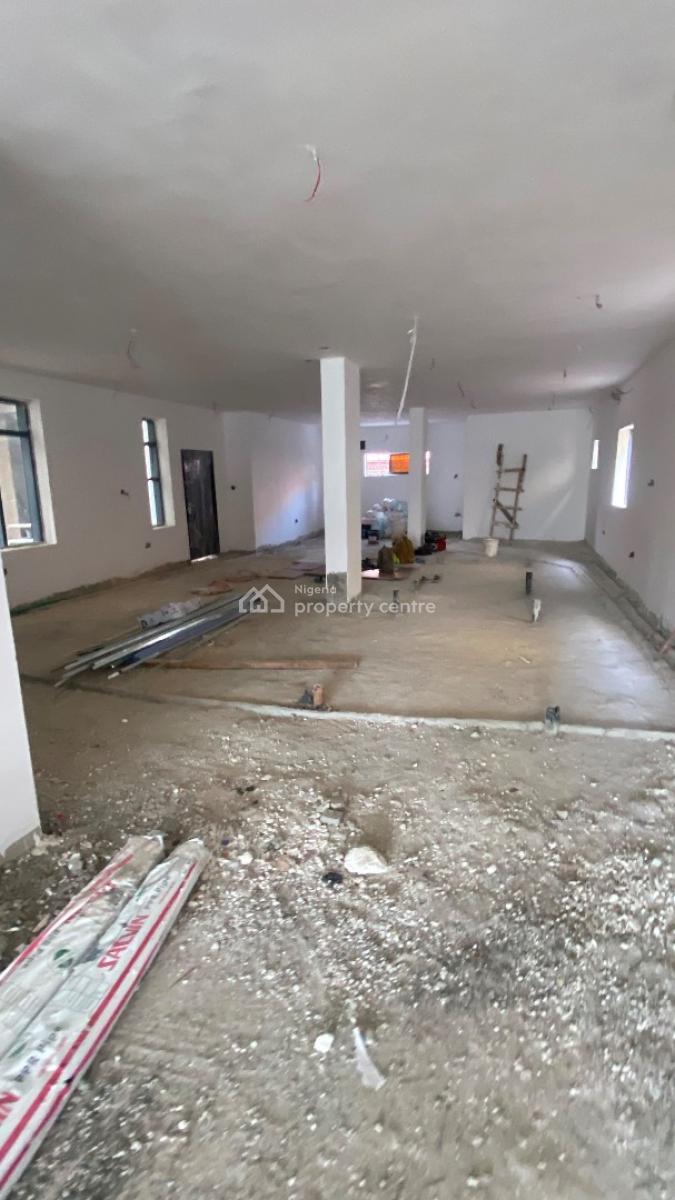 an Available Letable 200sqm Shop Space for Office and Commercial Use, Lekki Phase One ,lekki ,lagos , Nigeria, Lekki Phase 1, Lekki, Lagos, Office Space for Rent