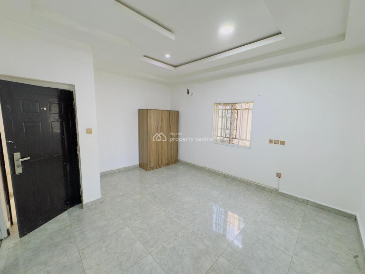 a Very Good Spacious & Serviced 2-bedroom Flat., Utako, Abuja, Flat / Apartment for Rent