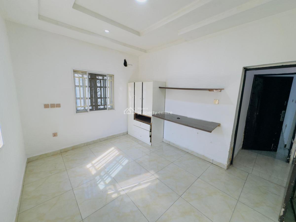 a Very Good Spacious & Serviced 2-bedroom Flat., Utako, Abuja, Flat / Apartment for Rent