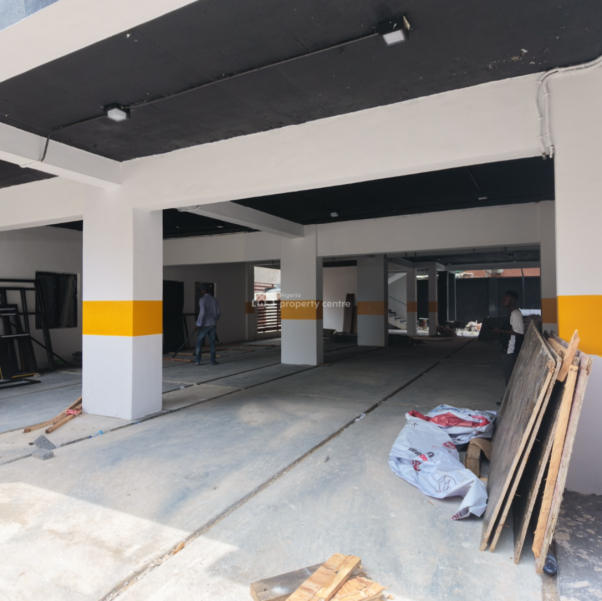 Newly Built 35sqm Shop in an Ultra Modern Mall, Admiralty Way, Lekki Phase 1, Lekki, Lagos, Plaza / Complex / Mall for Rent