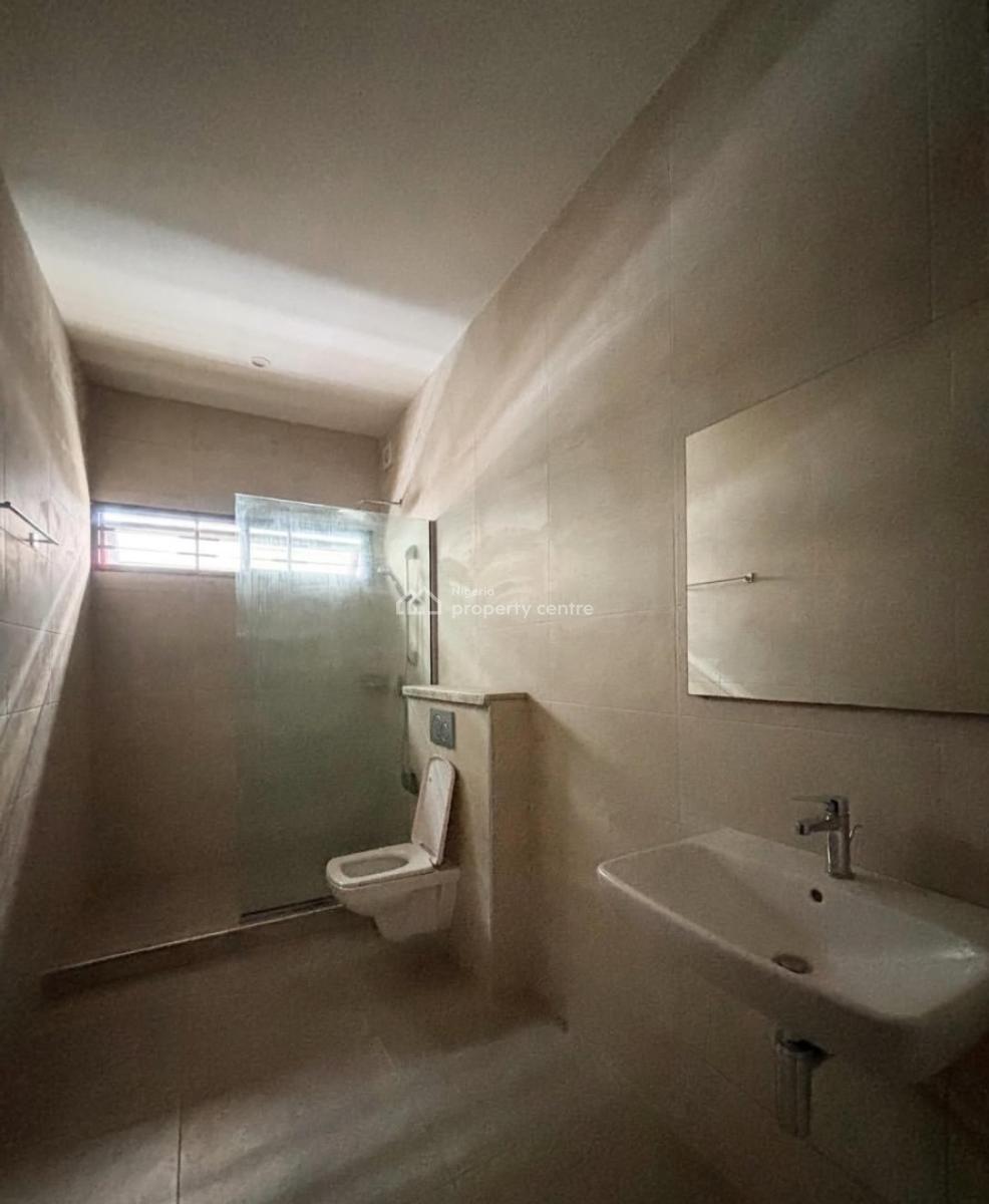 Newly Built and Serviced with 24/7 Power Supply 3 Bedroom En-suite Fla, Oniru, Victoria Island (vi), Lagos, Flat / Apartment for Sale