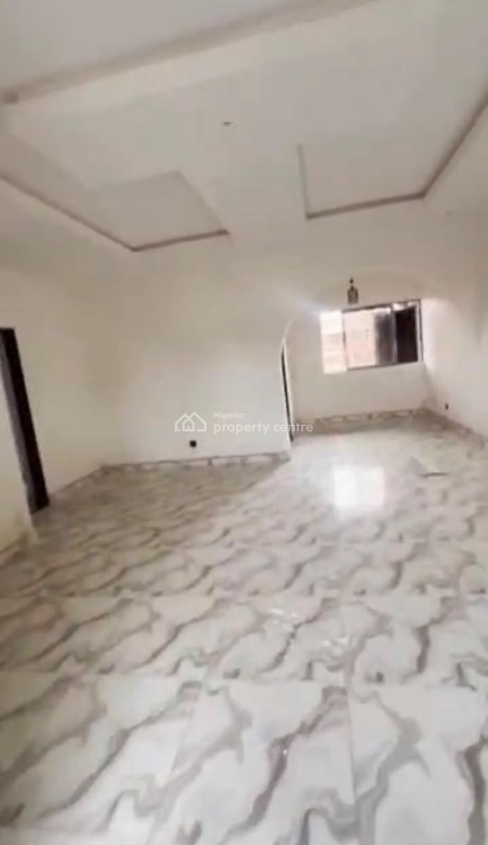 Exceptional Spacious 3 Bedroom Flat, Pedro, Shomolu, Lagos, Flat / Apartment for Sale