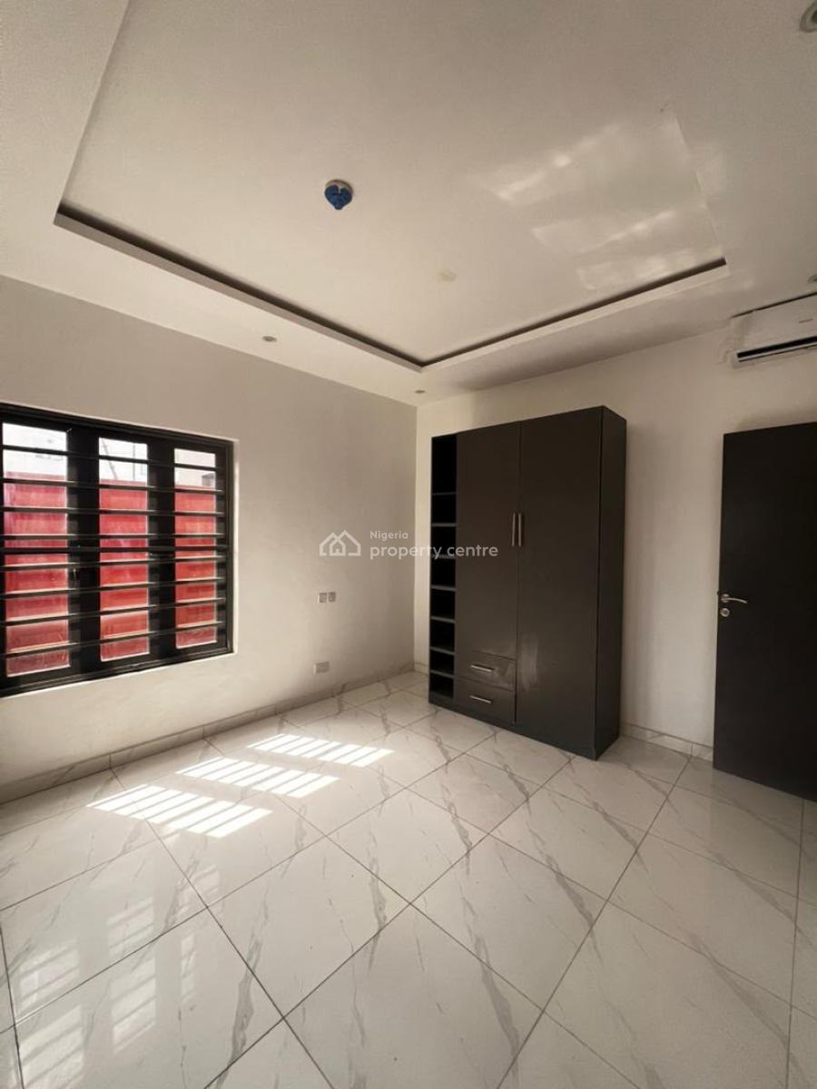 Contemporary 2 Bedroom Apartment with Swimming Pool & Elevator, Lekki, Lekki Phase 1, Lekki, Lagos, Flat / Apartment for Sale