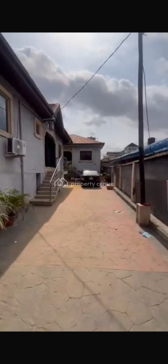 Land Measuring 600sqm Comprises of 1unit of 3bedroom and 2bed, Victoria Street Close to Emmanuel, Ojota, Lagos, Land for Sale