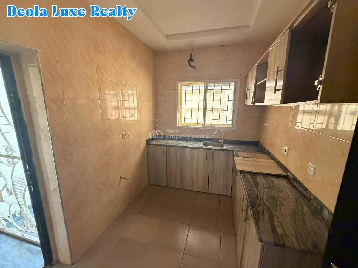 a Nice and Well Maintained 2 Bedrooms Self Service Apartment, By Emma Abimbola, Lekki Phase 1, Lekki, Lagos, Flat / Apartment for Rent