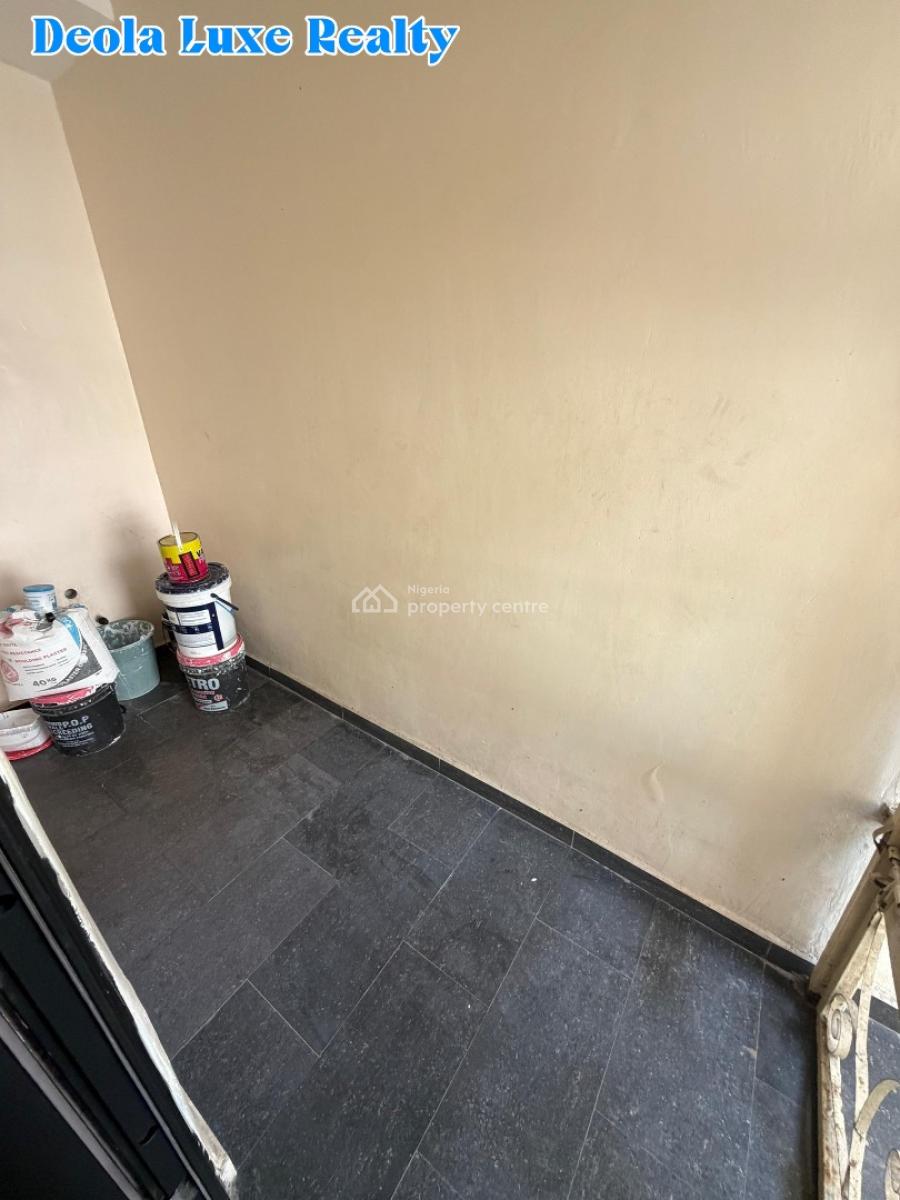 a Nice and Well Maintained 2 Bedrooms Self Service Apartment, By Emma Abimbola, Lekki Phase 1, Lekki, Lagos, Flat / Apartment for Rent