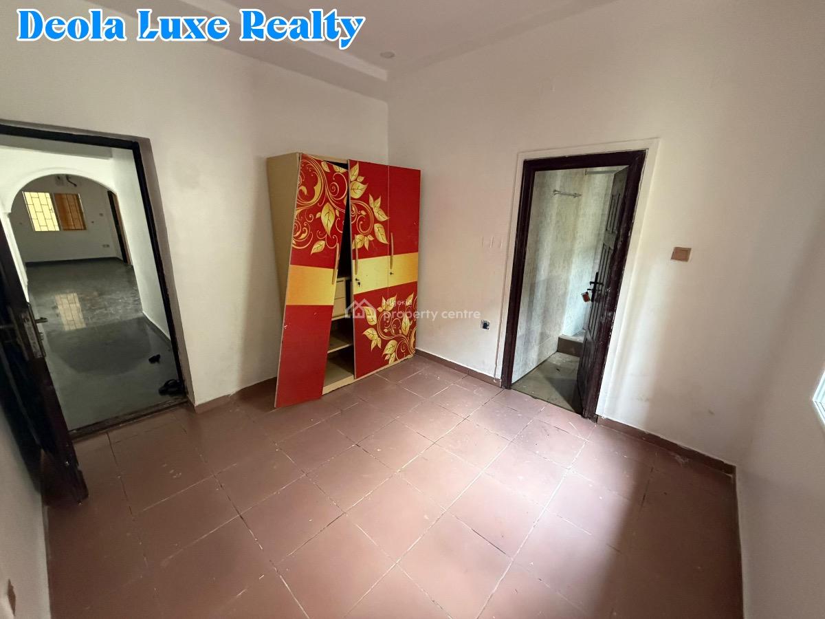 a Nice and Well Maintained 2 Bedrooms Self Service Apartment, By Emma Abimbola, Lekki Phase 1, Lekki, Lagos, Flat / Apartment for Rent
