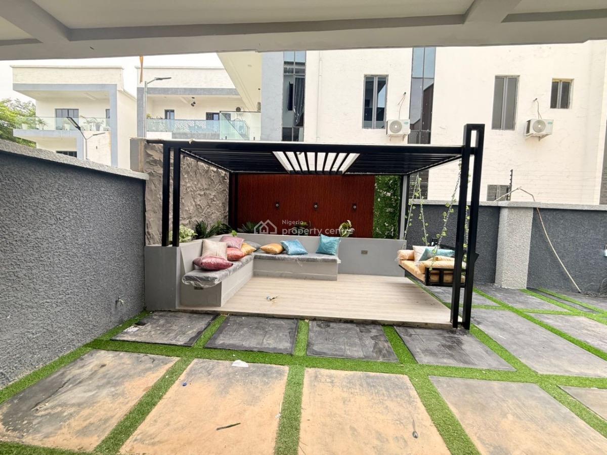 4 Beds  Terrace  Utako  Fully/semi-finished, Utako, Abuja, Terraced Duplex for Sale