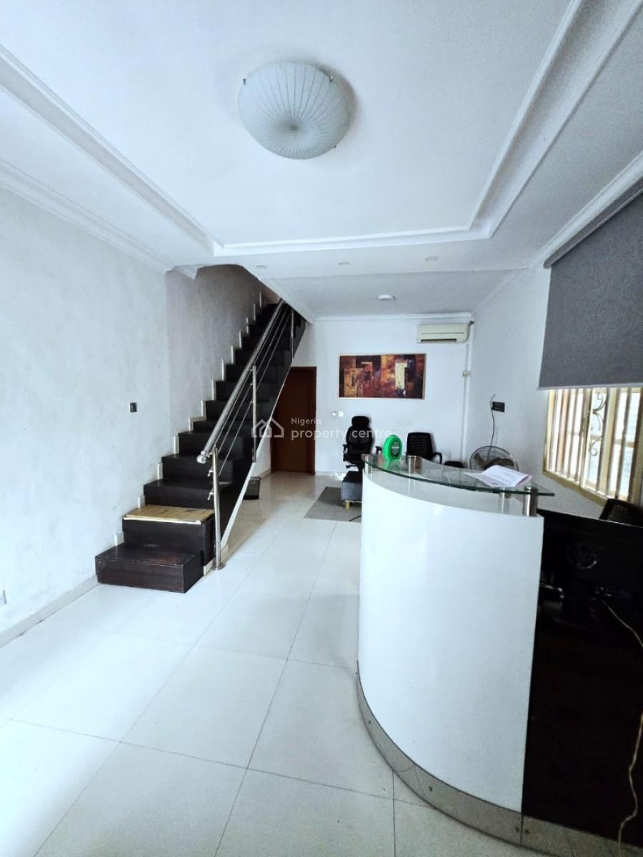 Commercial  2 Rooms Office Space, Lekki Phase 1, Lekki, Lagos, Office Space for Rent
