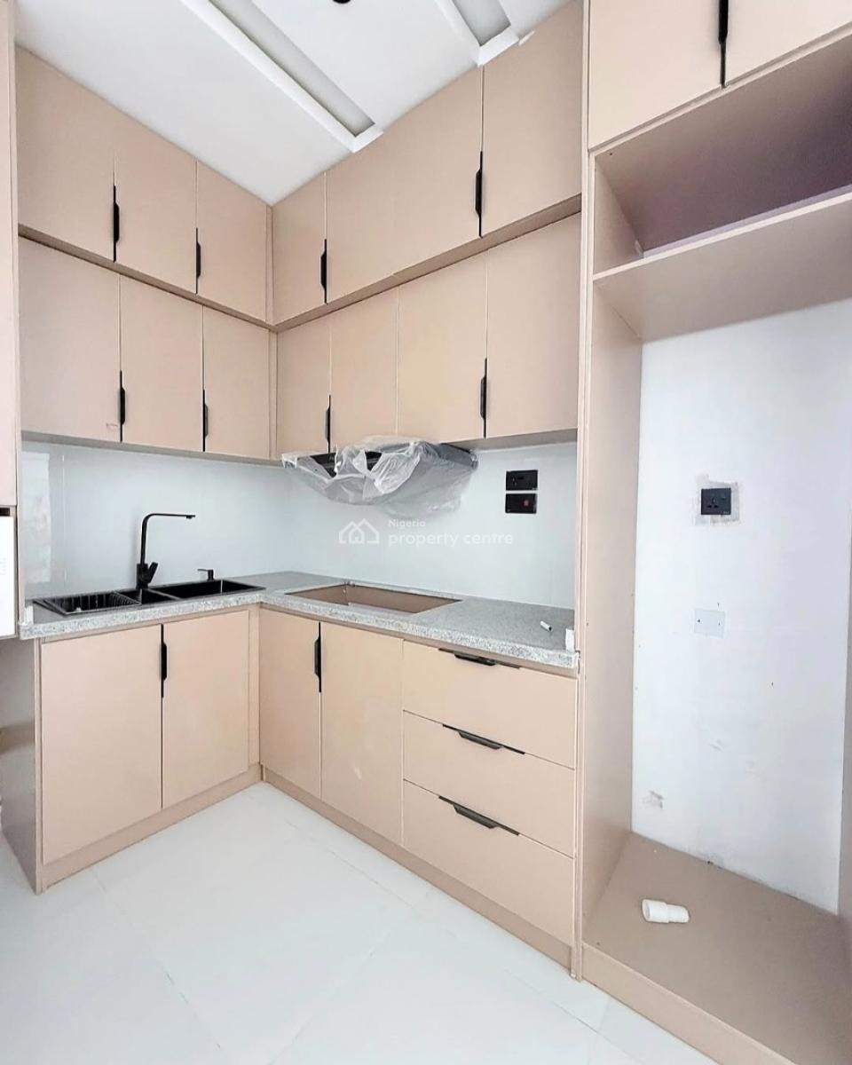 Fully Service 2 Bedroom Apartment with Bq, Off Freedom Way, Lekki Phase 1, Lekki, Lagos, House for Rent