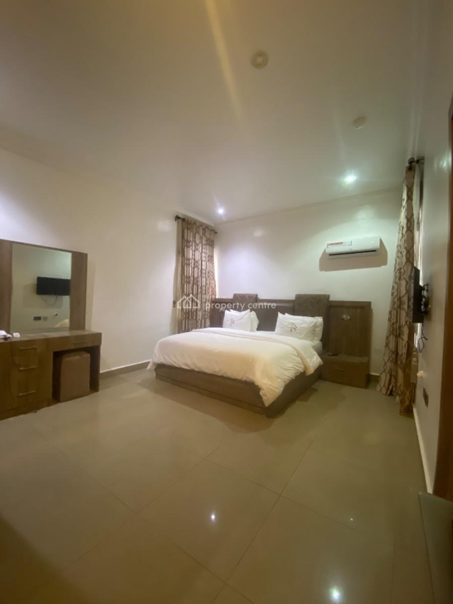 Beautiful Furnished 4 Bedroom Duplex, Guzape, Guzape District, Abuja, Flat / Apartment for Rent