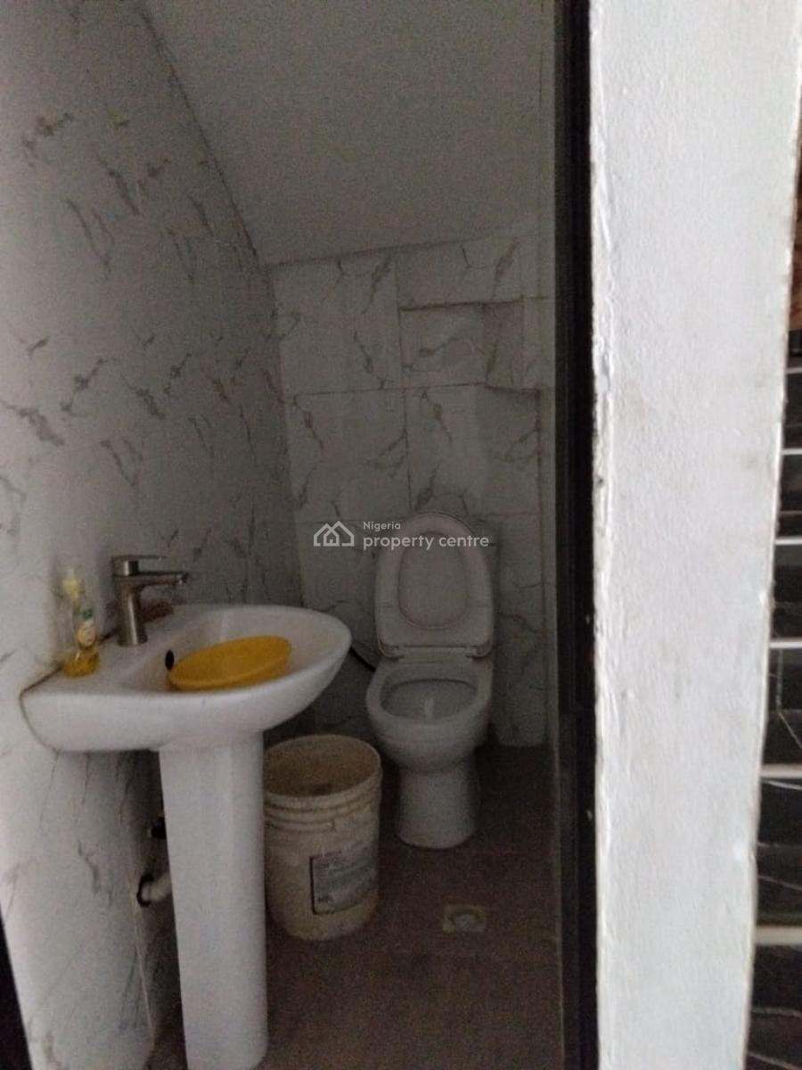 Self Serviced 3-bedroom Terrace Duplex, Ikota, Lekki, Lagos, Terraced Duplex for Rent