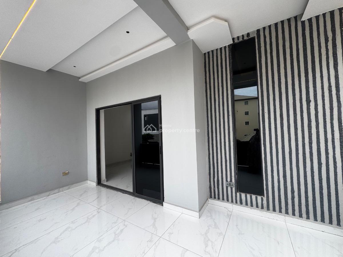 Experience Comfort, Style, and Functionality in This 5 Bedrooms Duple., Utako, Abuja, Terraced Duplex for Sale
