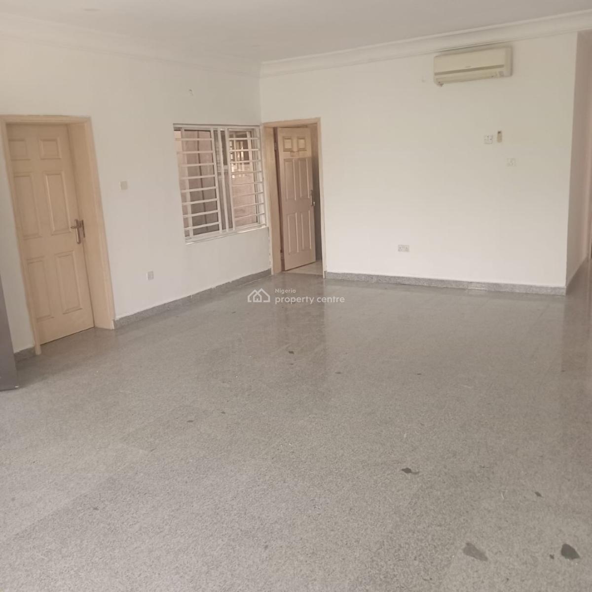 Standard 3 Bedroom Apartment with Bq, Lekki Phase 1, Lekki, Lagos, Flat / Apartment for Rent