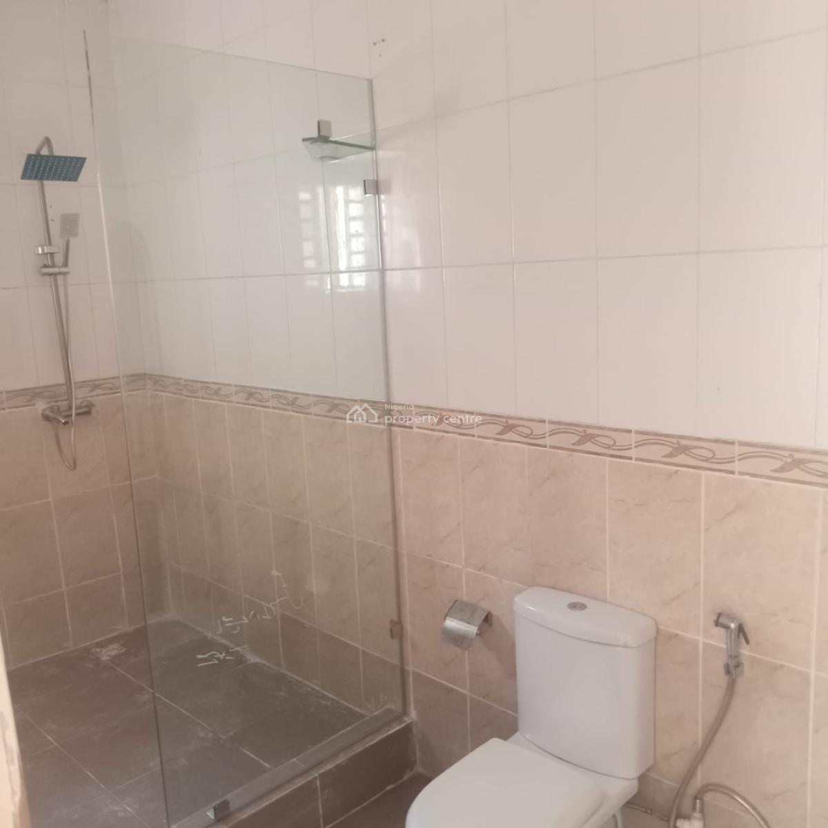 Standard 3 Bedroom Apartment with Bq, Lekki Phase 1, Lekki, Lagos, Flat / Apartment for Rent