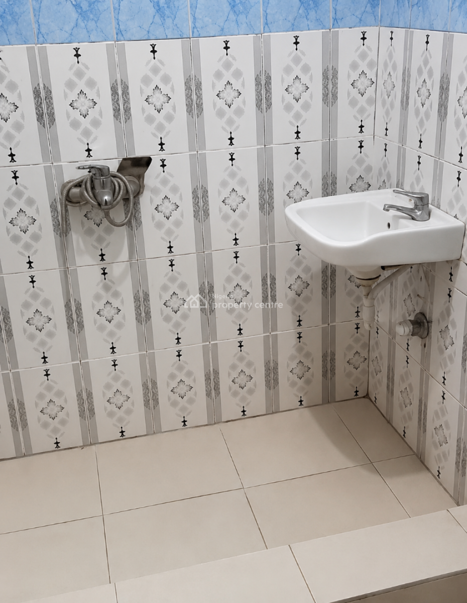 a Nice Room in a Shared Apartment, Off Alaguntun, Ilaje, Ajah, Lagos, Self Contain (single Rooms) for Rent