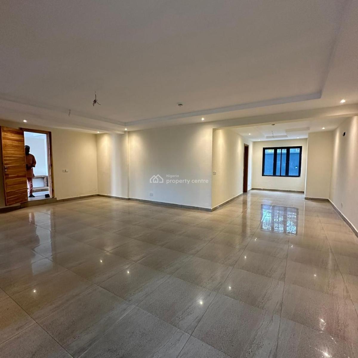Spacious 2bedroom Luxury Apartment, Lekki Phase 1, Lekki, Lagos, Flat / Apartment for Sale