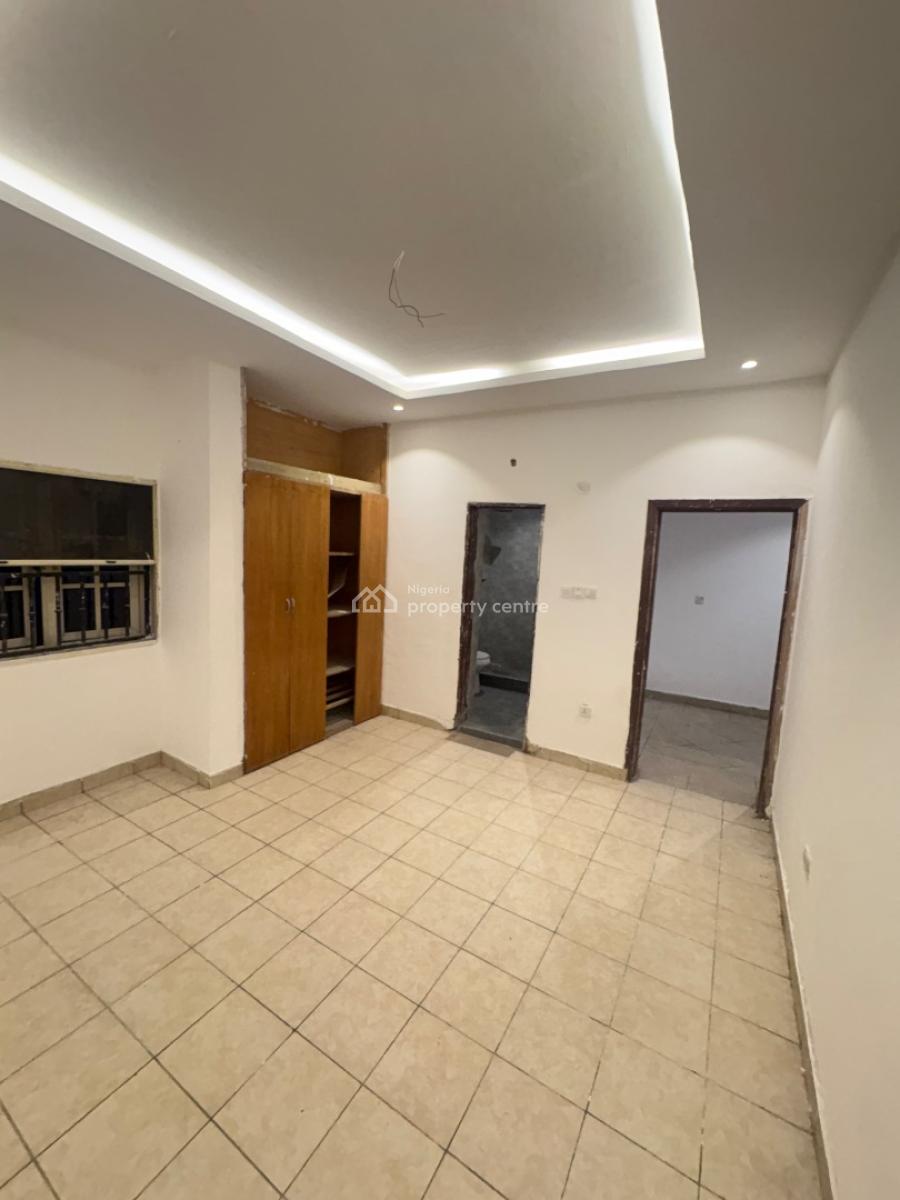 1 Bedroom/mini Flat, Ikota Villa Estate, Lekki Phase 1, Lekki, Lagos, Mini Flat (room and Parlour) for Rent