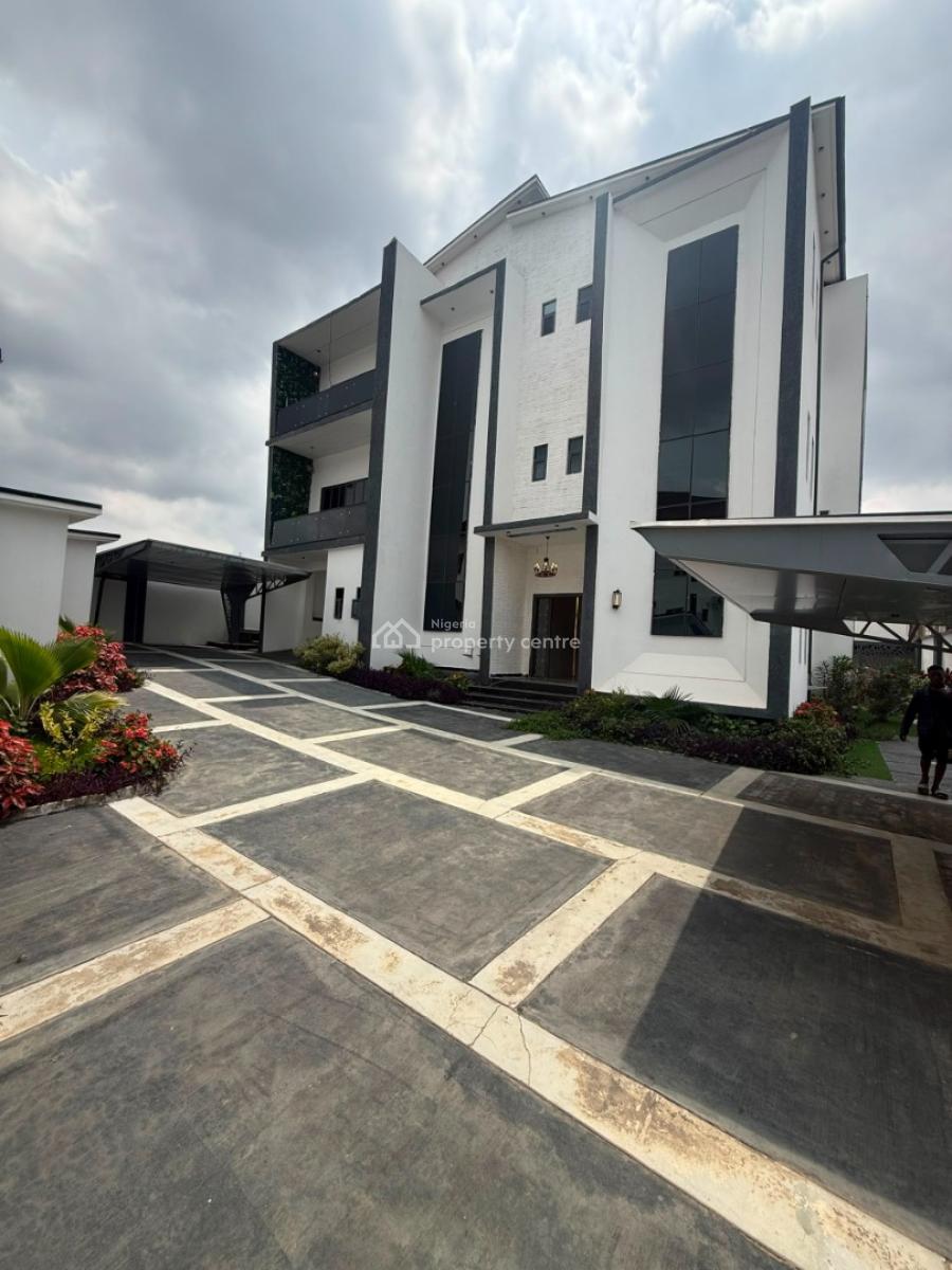 6bedroom Fully Detached Duplex with 2rooms Bq &sitting Rooms, Guzape, Guzape District, Abuja, Detached Duplex for Sale