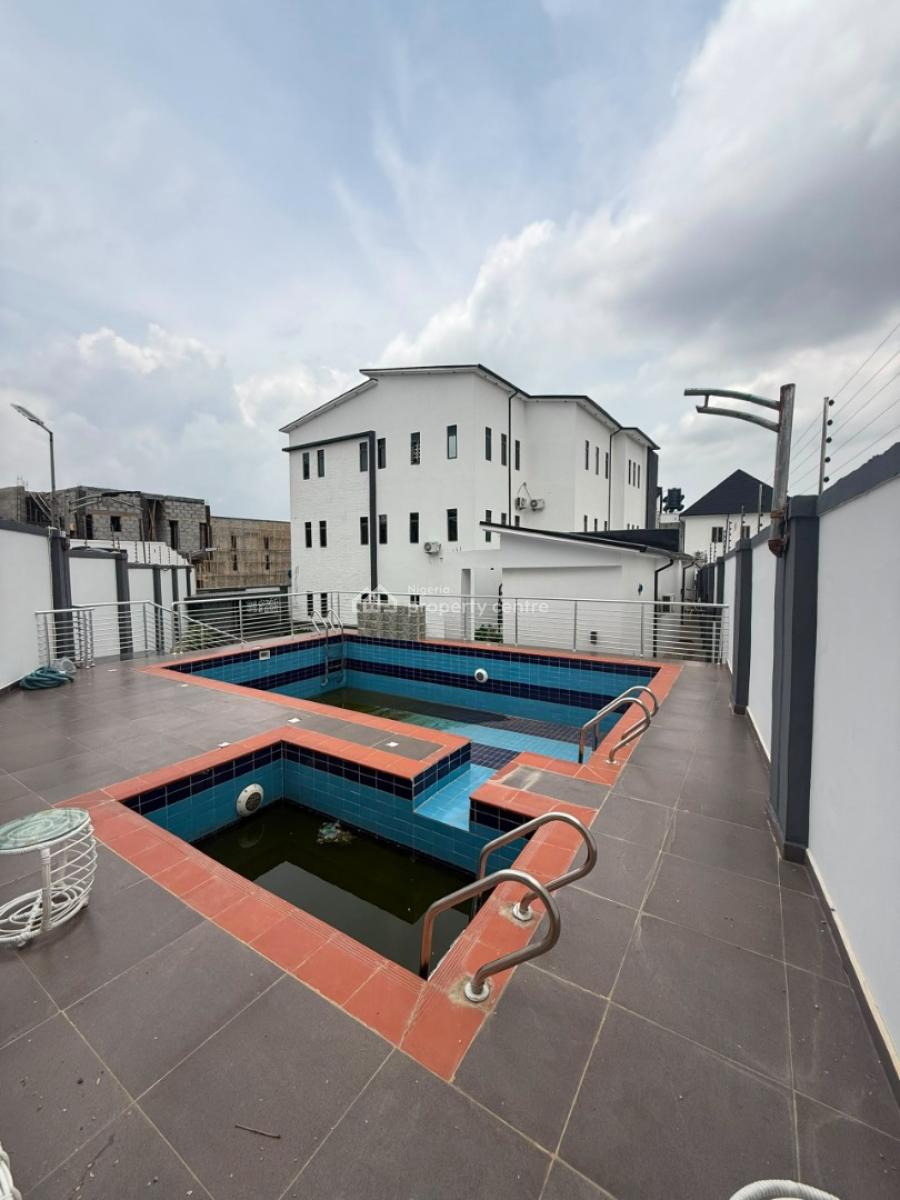 6bedroom Fully Detached Duplex with 2rooms Bq &sitting Rooms, Guzape, Guzape District, Abuja, Detached Duplex for Sale