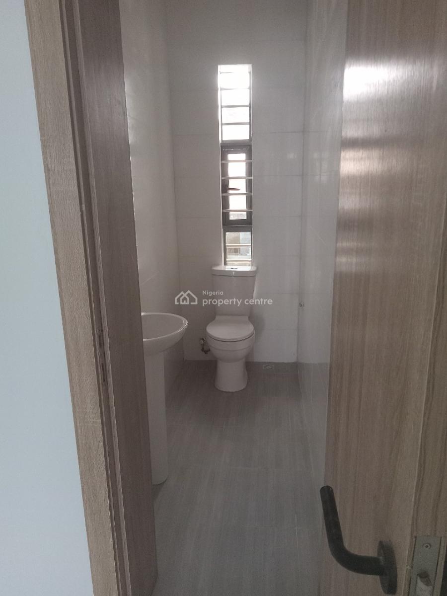 Excellent 2-bedroom Apartment in an Estate in a Serene Environment., Ogonbo, Ogombo, Ajah, Lagos, Flat / Apartment for Sale
