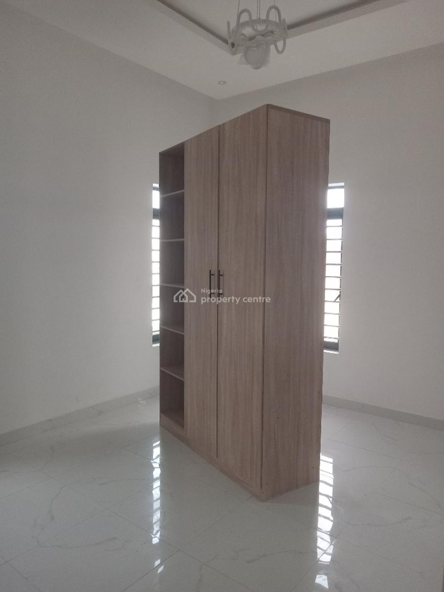 Excellent 2-bedroom Apartment in an Estate in a Serene Environment., Ogonbo, Ogombo, Ajah, Lagos, Flat / Apartment for Sale