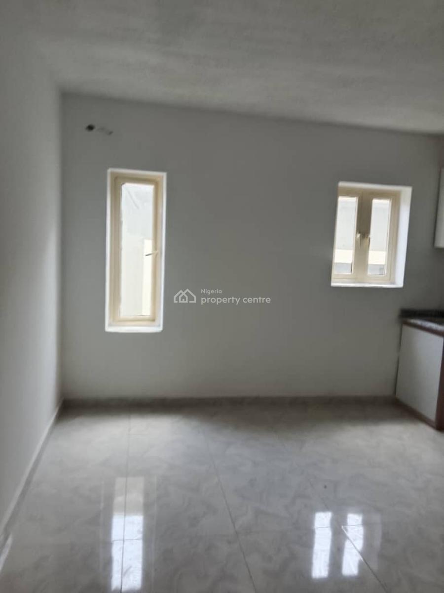 Nice 1 Bedroom Flat, Lekki Phase 1, Lekki Phase 1, Lekki, Lagos, Mini Flat (room and Parlour) for Rent