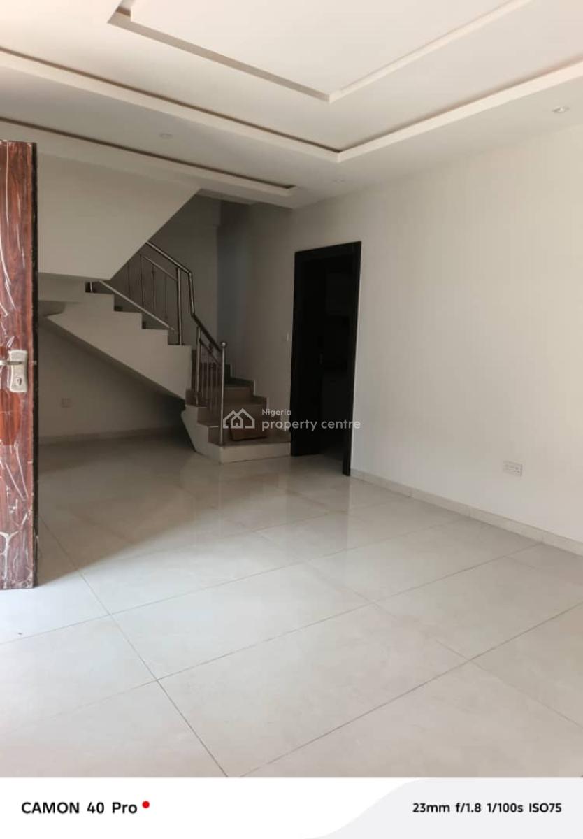 Well Maintained, Renovated 4 Bedroom Semi Detached Duplex with Bq, Chevron Alternative (tulips Heaven Estate, Lekki, Lagos, Semi-detached Duplex for Rent
