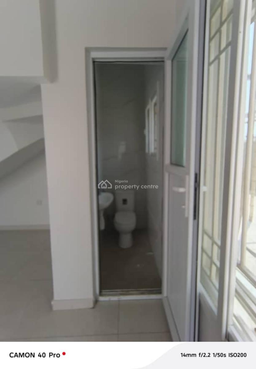 Well Maintained, Renovated 4 Bedroom Semi Detached Duplex with Bq, Chevron Alternative (tulips Heaven Estate, Lekki, Lagos, Semi-detached Duplex for Rent