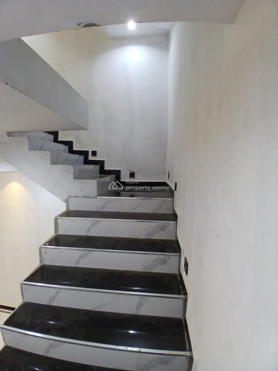 Seif Compound 3 Bedroom Duplex with Bq, Gra Phase 2, Magodo, Lagos, Semi-detached Duplex for Rent