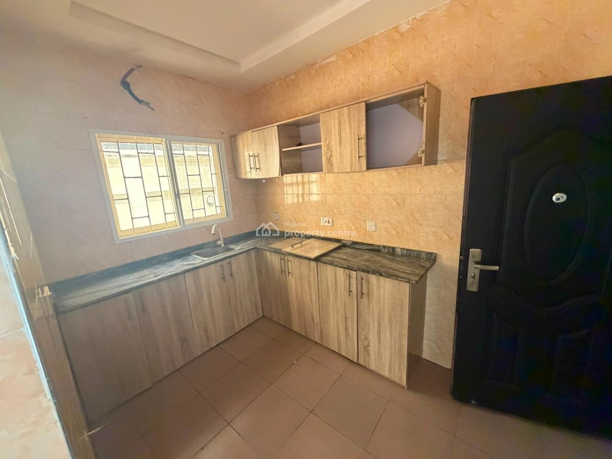 Nice and Well Maintained 2 Bedrooms Self Service Apartment, Off Admiralty Way, Lekki Phase 1, Lekki, Lagos, Flat / Apartment for Rent