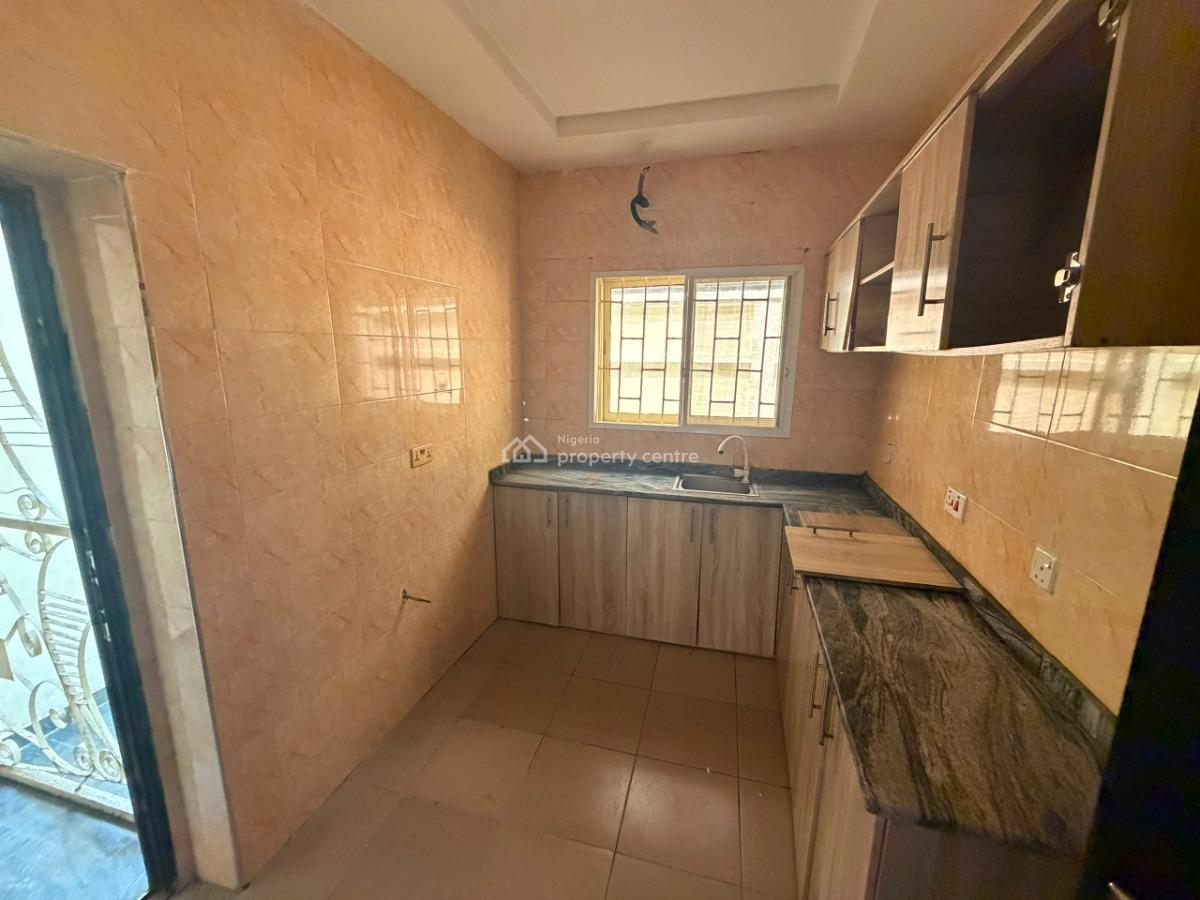 Nice and Well Maintained 2 Bedrooms Self Service Apartment, Off Admiralty Way, Lekki Phase 1, Lekki, Lagos, Flat / Apartment for Rent