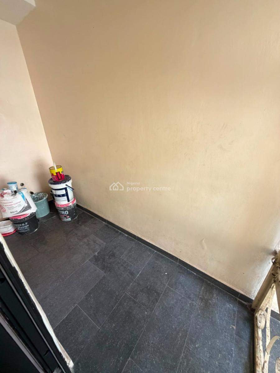 Nice and Well Maintained 2 Bedrooms Self Service Apartment, Off Admiralty Way, Lekki Phase 1, Lekki, Lagos, Flat / Apartment for Rent