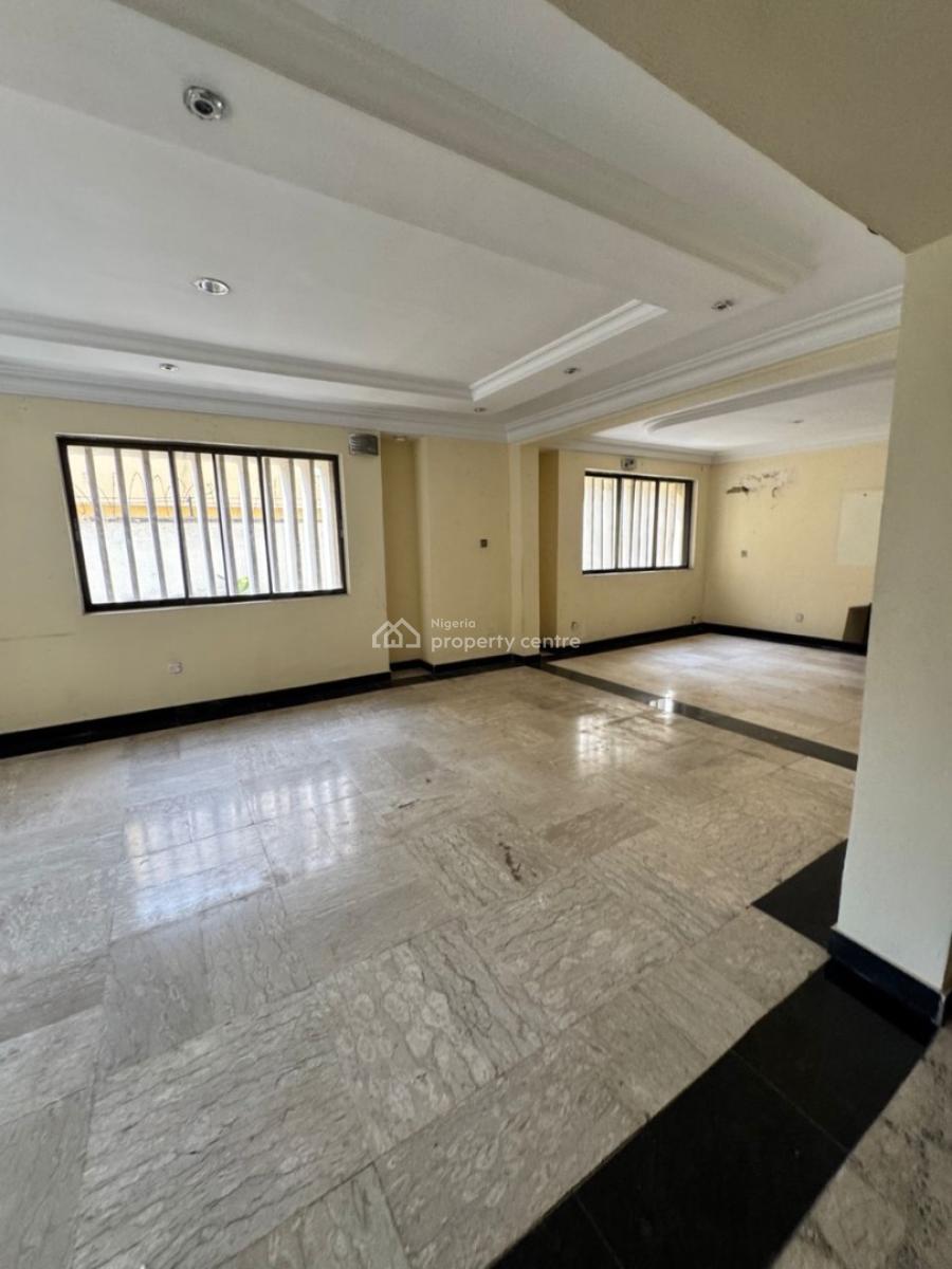 5-bedroom Semi-detached Duplexes, Lekki Phase 1, Lekki, Lagos, Semi-detached Duplex for Rent