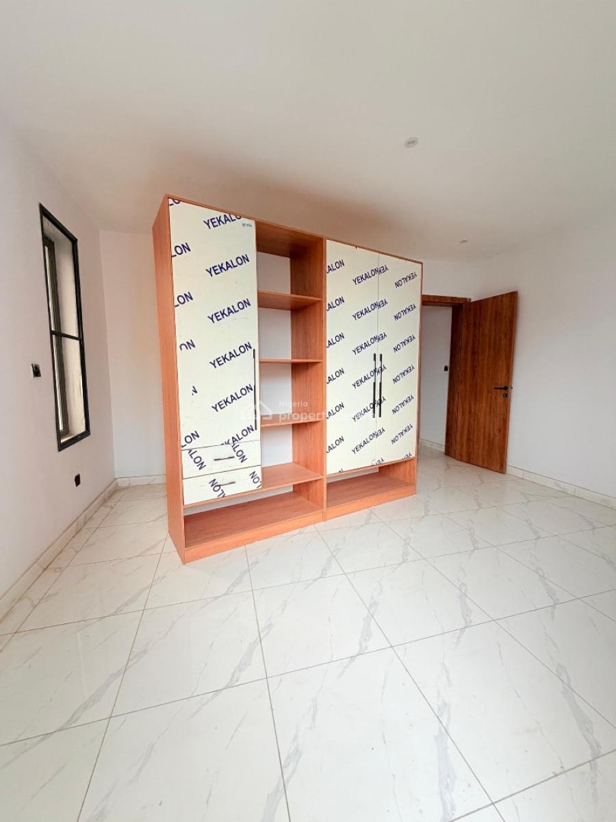 Nicely Built 3 Bedroom Apartment with Bq, Ikeja, Lagos, Block of Flats for Sale