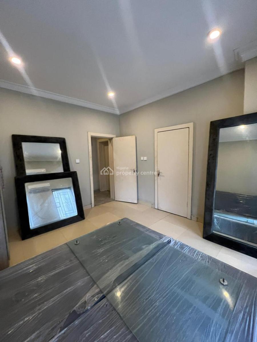 Spacious 3 Bedroom  Apartment in a Serene Environment., Ikota, Lekki, Lagos, Flat / Apartment for Sale