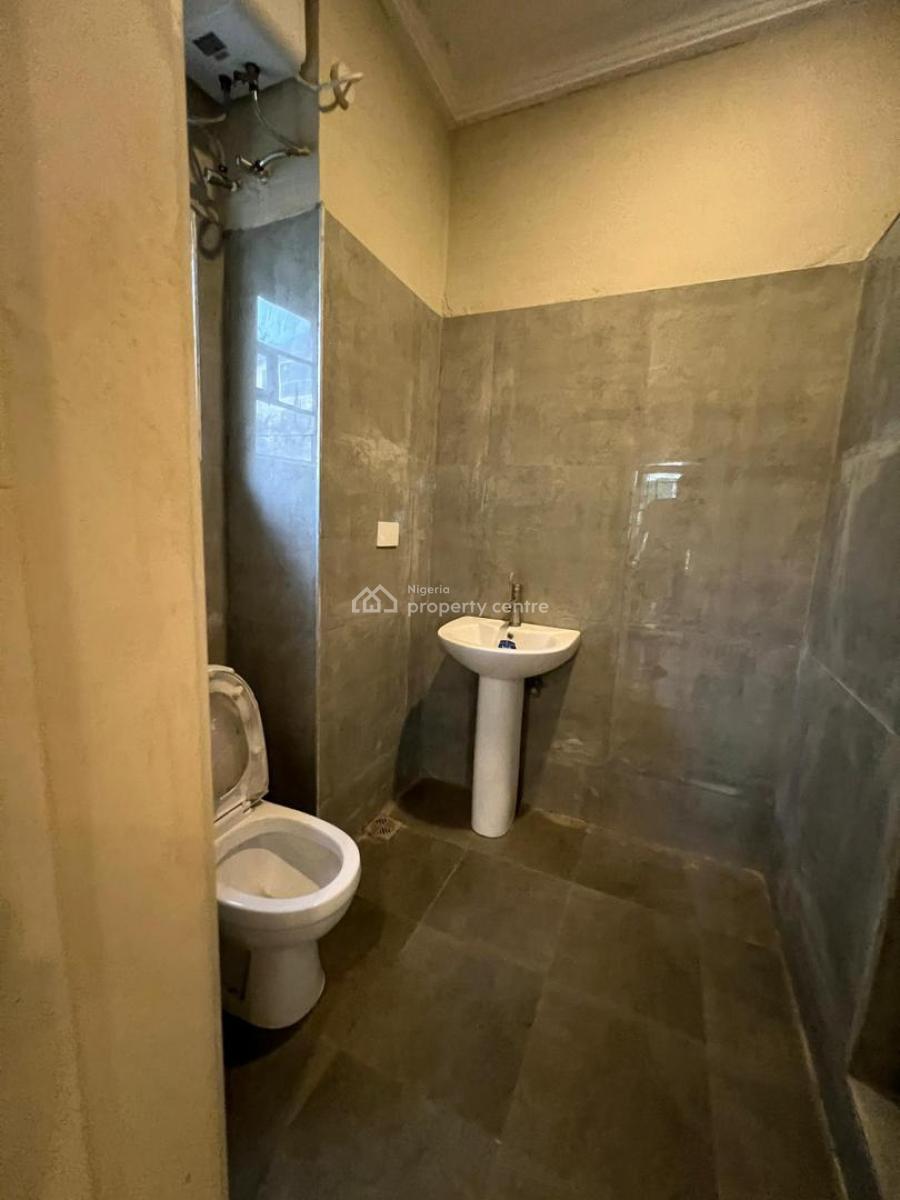 Spacious 3 Bedroom  Apartment in a Serene Environment., Ikota, Lekki, Lagos, Flat / Apartment for Sale