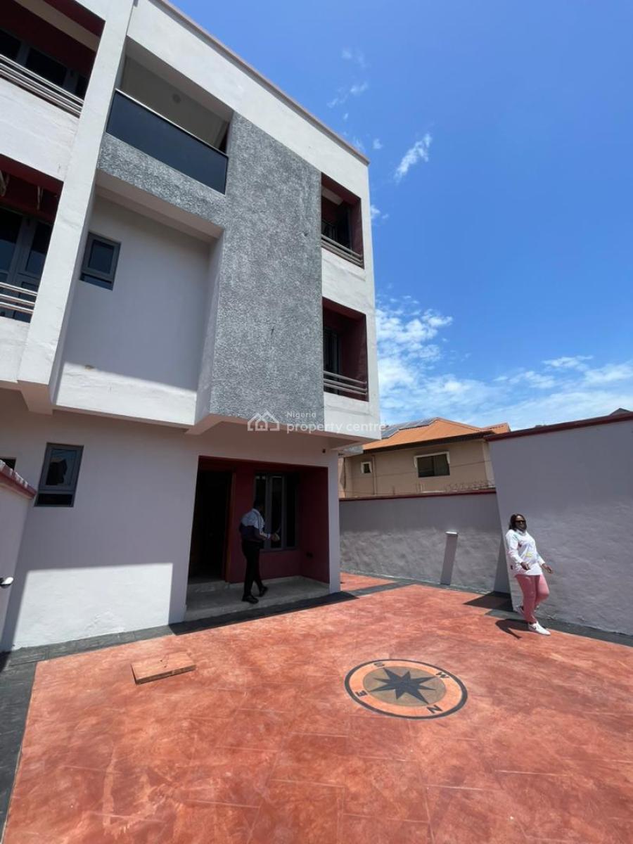 4 Bedroom Semi Detached Duplex, Gra Phase 1, Magodo, Lagos, Semi-detached Duplex for Sale