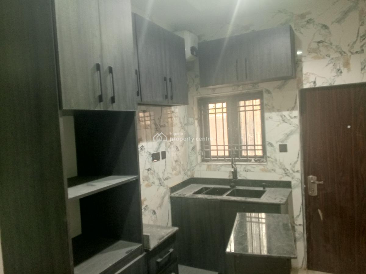 Newly-built 2 Bedroom Flat, Fo1, Fo1 Layout, Kubwa, Abuja, Flat / Apartment for Rent