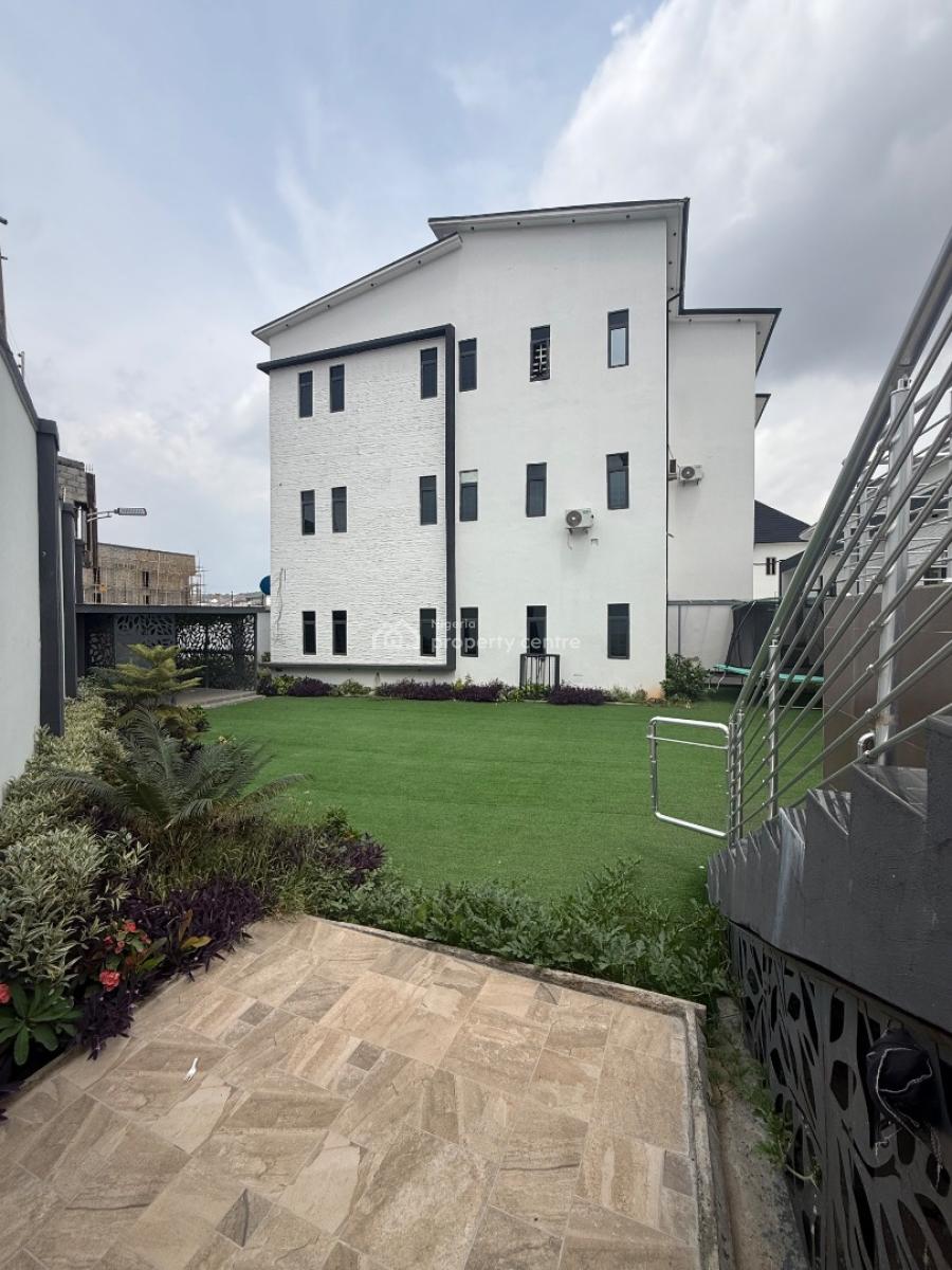 Standard and Tastefully Finished 6bedroom Fully Detached Duplex with 2, Guzape, Guzape District, Abuja, Detached Duplex for Sale