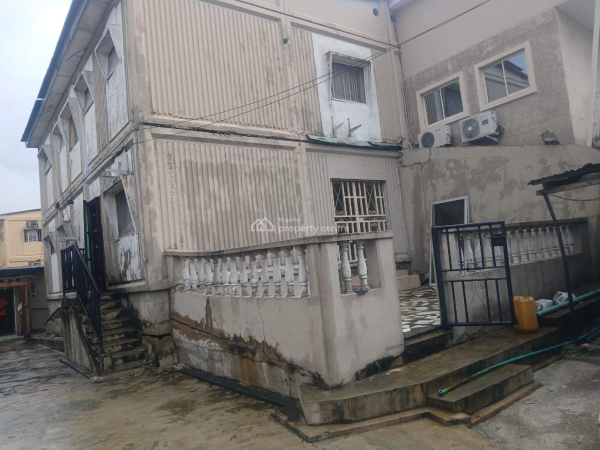 4 Bedroom Semi Detached with 1-room Boys Quarter, Dolphin Estate, Osborne, Ikoyi, Lagos, Semi-detached Duplex for Rent
