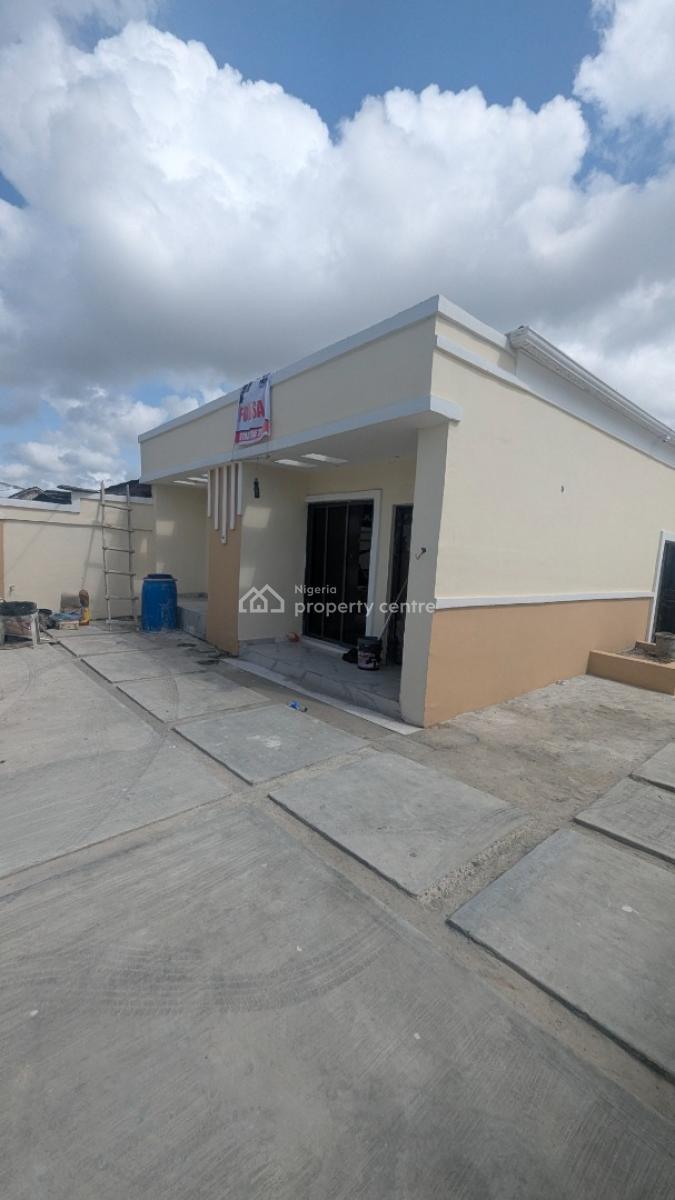 3 Bedroom Bungalow, Abraham Adesanya Estate Ajah, Ajah, Lagos, Semi-detached Bungalow for Sale