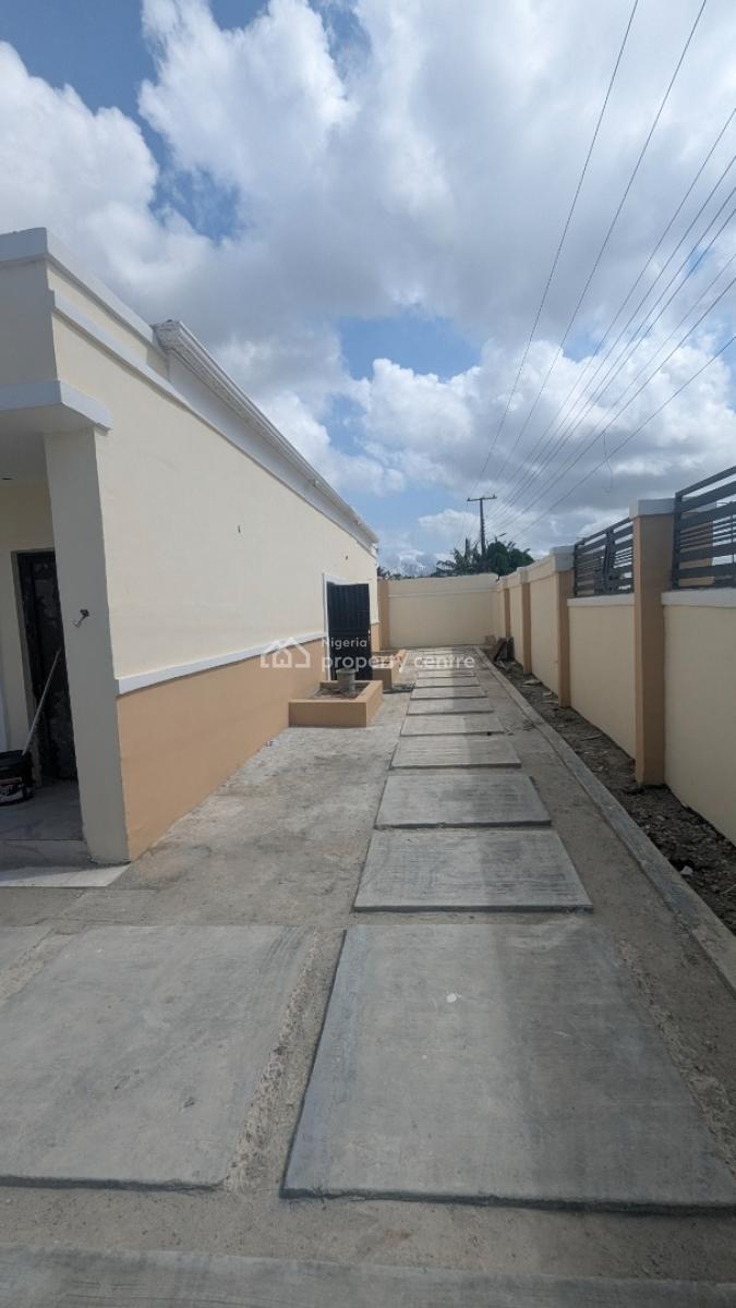 3 Bedroom Bungalow, Abraham Adesanya Estate Ajah, Ajah, Lagos, Semi-detached Bungalow for Sale