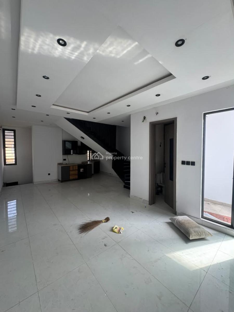 Beautiful 2 Bedroom Terrace Duplex, Ologolo, Ologolo, Lekki, Lagos, Terraced Duplex for Rent