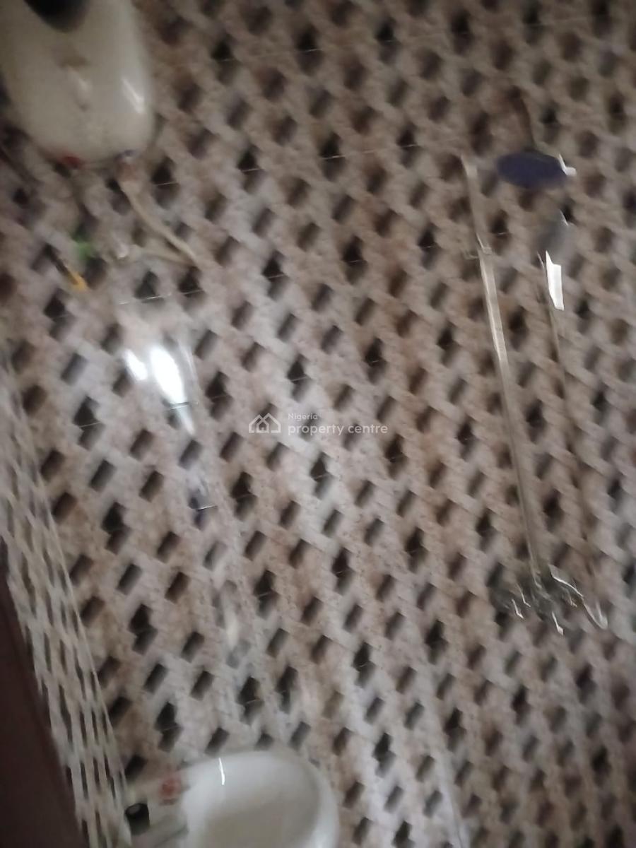 Clean and Spacious Mini Flat, Lekki Scheme 2 Estate., Lekki, Lagos, Mini Flat (room and Parlour) for Rent