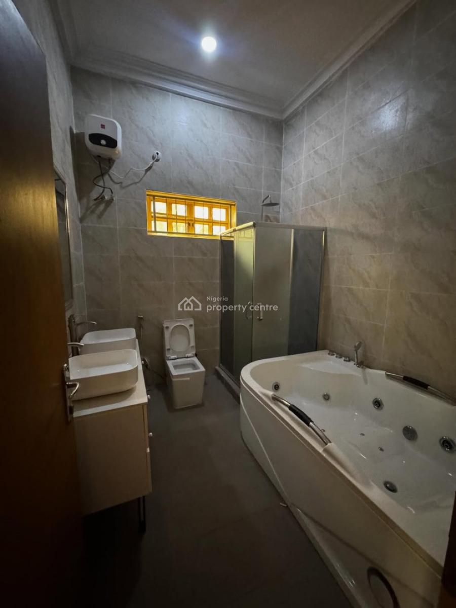 Luxury Serviced 4-bedroom Flat with Bq, 24hrs Power Supply, Swimming P, Maitama, Maitama District, Abuja, Flat / Apartment for Rent